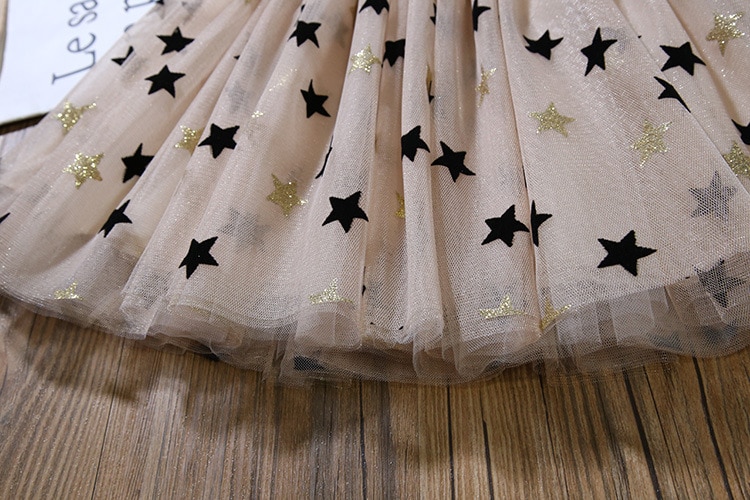 2020 Summer Girls' Clothing Sets Elegant Princess Cartoon Embroidered T-shirt+Gauze Skirt 2PCS Children Baby Kids Clothes Suit 2020 Summer Girls' Clothing Sets Elegant Princess Cartoon Embroidered T-shirt+Gauze Skirt 2PCS Children Baby Kids Clothes Suit
