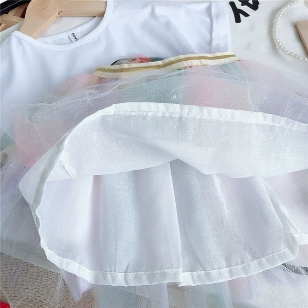 2020 Summer Girls' Clothing Sets Elegant Princess Cartoon Embroidered T-shirt+Gauze Skirt 2PCS Children Baby Kids Clothes Suit 2020 Summer Girls' Clothing Sets Elegant Princess Cartoon Embroidered T-shirt+Gauze Skirt 2PCS Children Baby Kids Clothes Suit