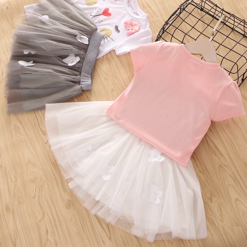 2020 Summer Girls' Clothing Sets Elegant Princess Cartoon Embroidered T-shirt+Gauze Skirt 2PCS Children Baby Kids Clothes Suit 2020 Summer Girls' Clothing Sets Elegant Princess Cartoon Embroidered T-shirt+Gauze Skirt 2PCS Children Baby Kids Clothes Suit