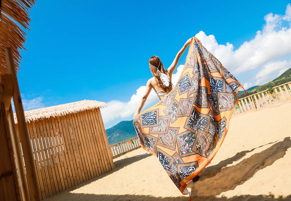 woman Sunscreen Scarves cotton linen scarf national wind travel scarf holiday air conditioning shawl tassel ladies beach towel woman Sunscreen Scarves cotton linen scarf national wind travel scarf holiday air conditioning shawl tassel ladies beach towel