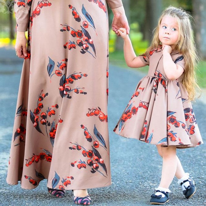 Pink Girls Abaya Enfant Dubai Hijab Muslim Dress For Women Kids Saudi Turkish Islamic Clothing Kaftans Caftan Robe Islam Kleding Pink Girls Abaya Enfant Dubai Hijab Muslim Dress For Women Kids Saudi Turkish Islamic Clothing Kaftans Caftan Robe Islam Kleding